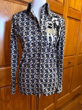 Women's Geometric Button-Down Shirt in Black and Cream